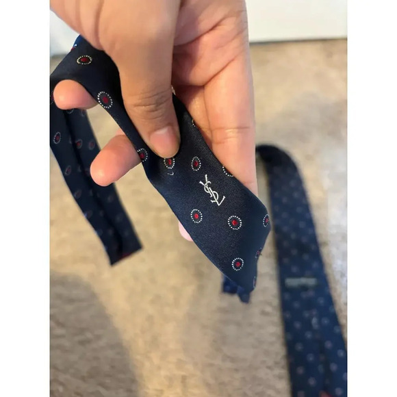 Yves Saint Laurent navy blue red dots tie - Picture 8 of 8